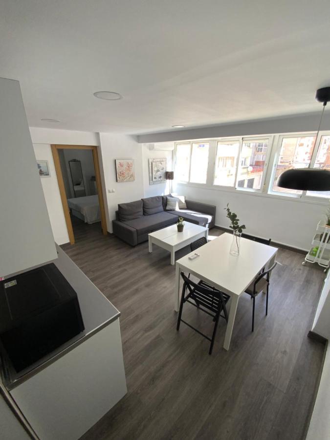 Goya Apartamentos Малага Екстериор снимка
