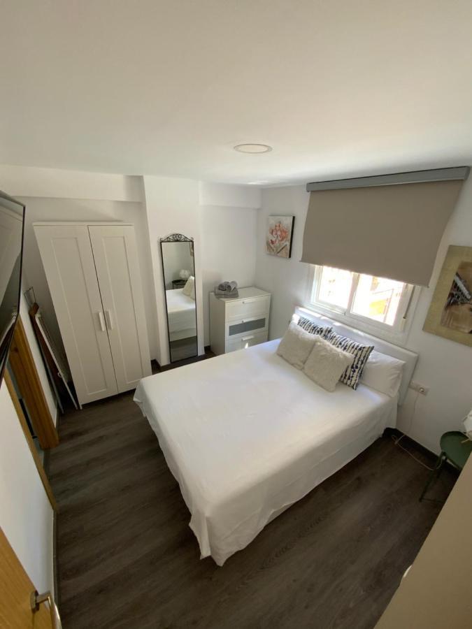 Goya Apartamentos Малага Екстериор снимка